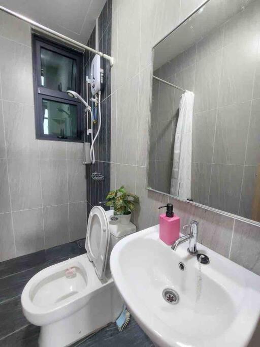 Legasi At Kampong Bahru With Full Kl View, 10Min Walk Train Station & Klcc Apartment กัวลาลัมเปอร์ ภายนอก รูปภาพ